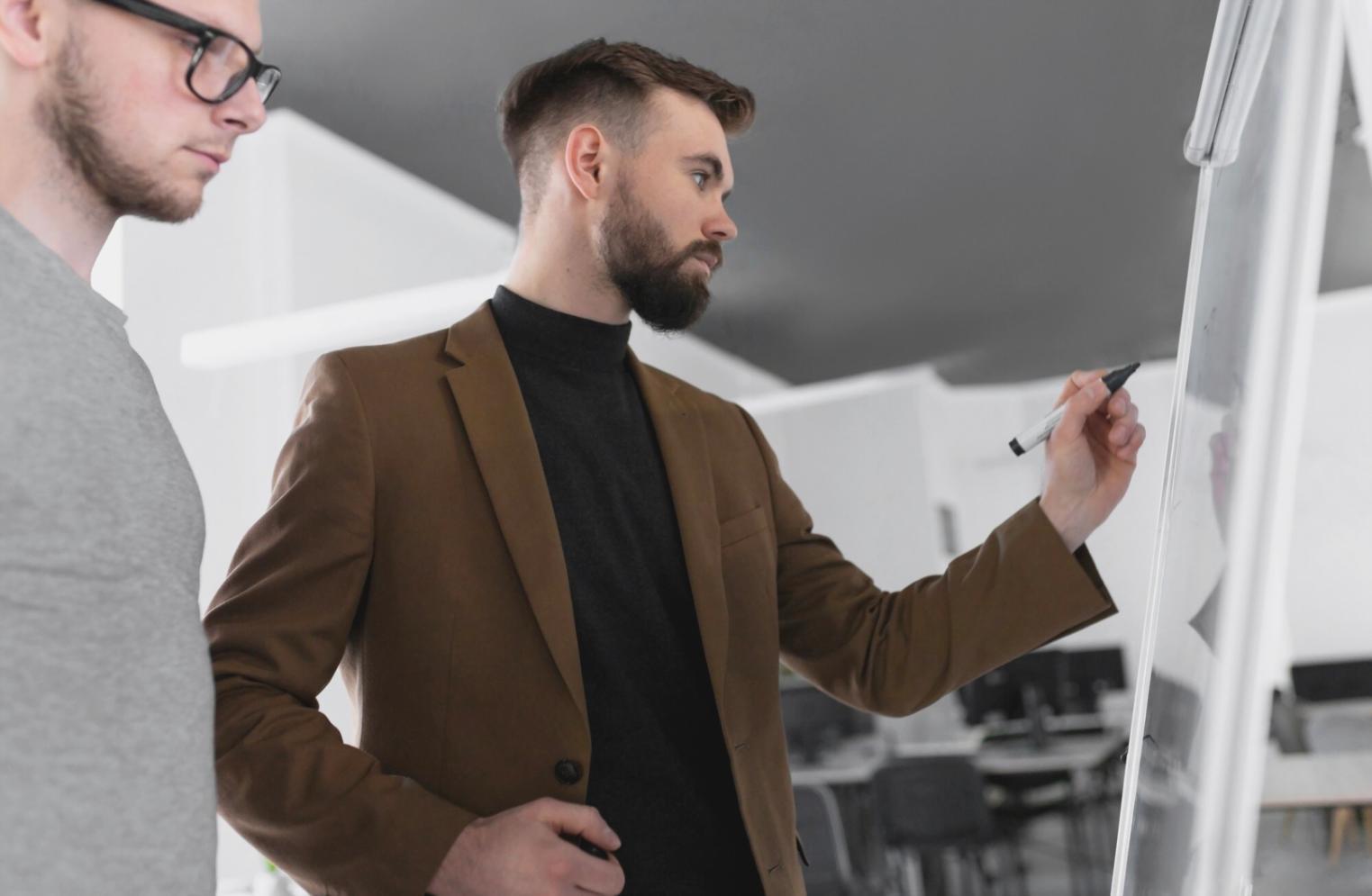 Modélisation financière et analyse de scénarios pour entreprises