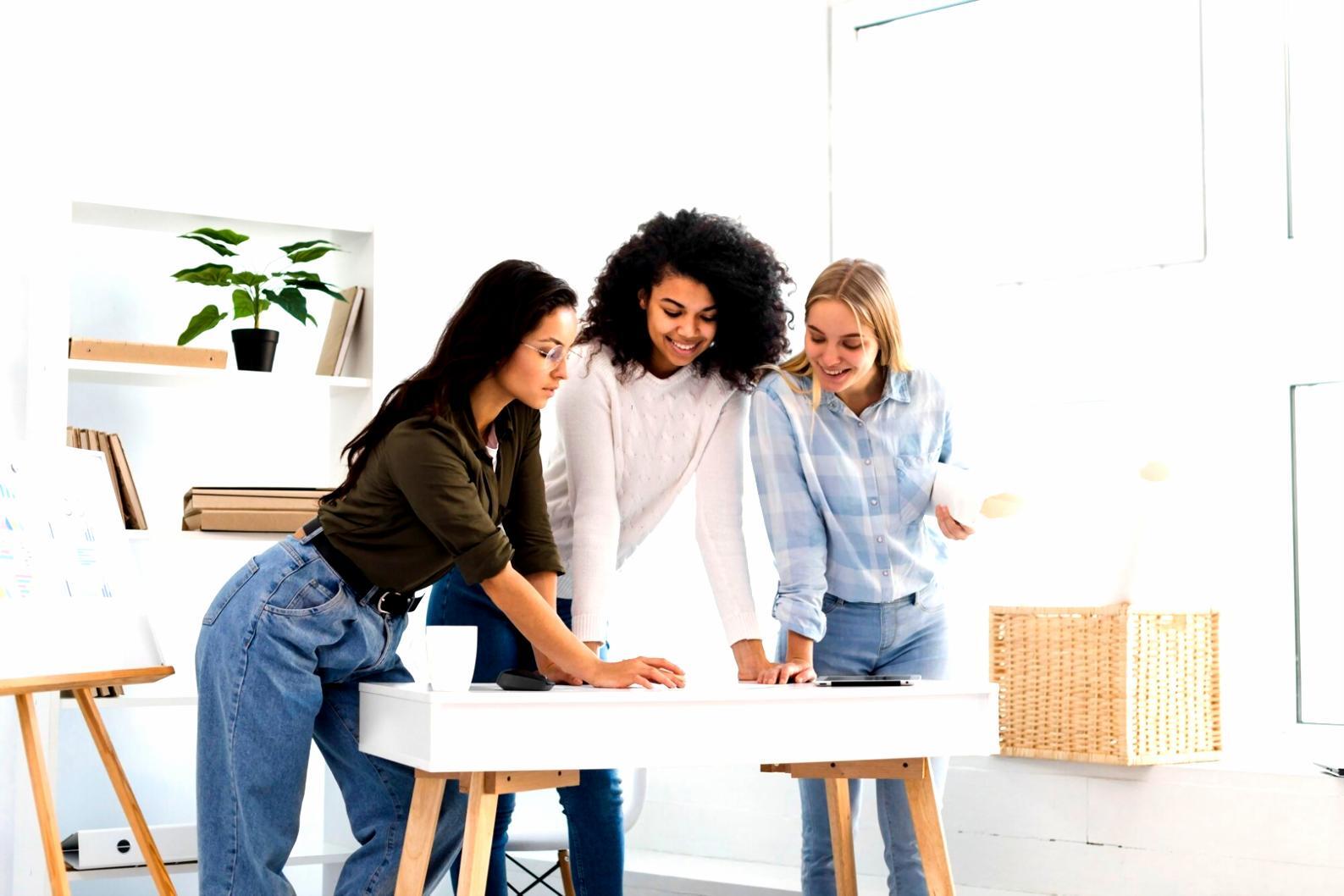 Espace de travail collaboratif pour la modélisation financière