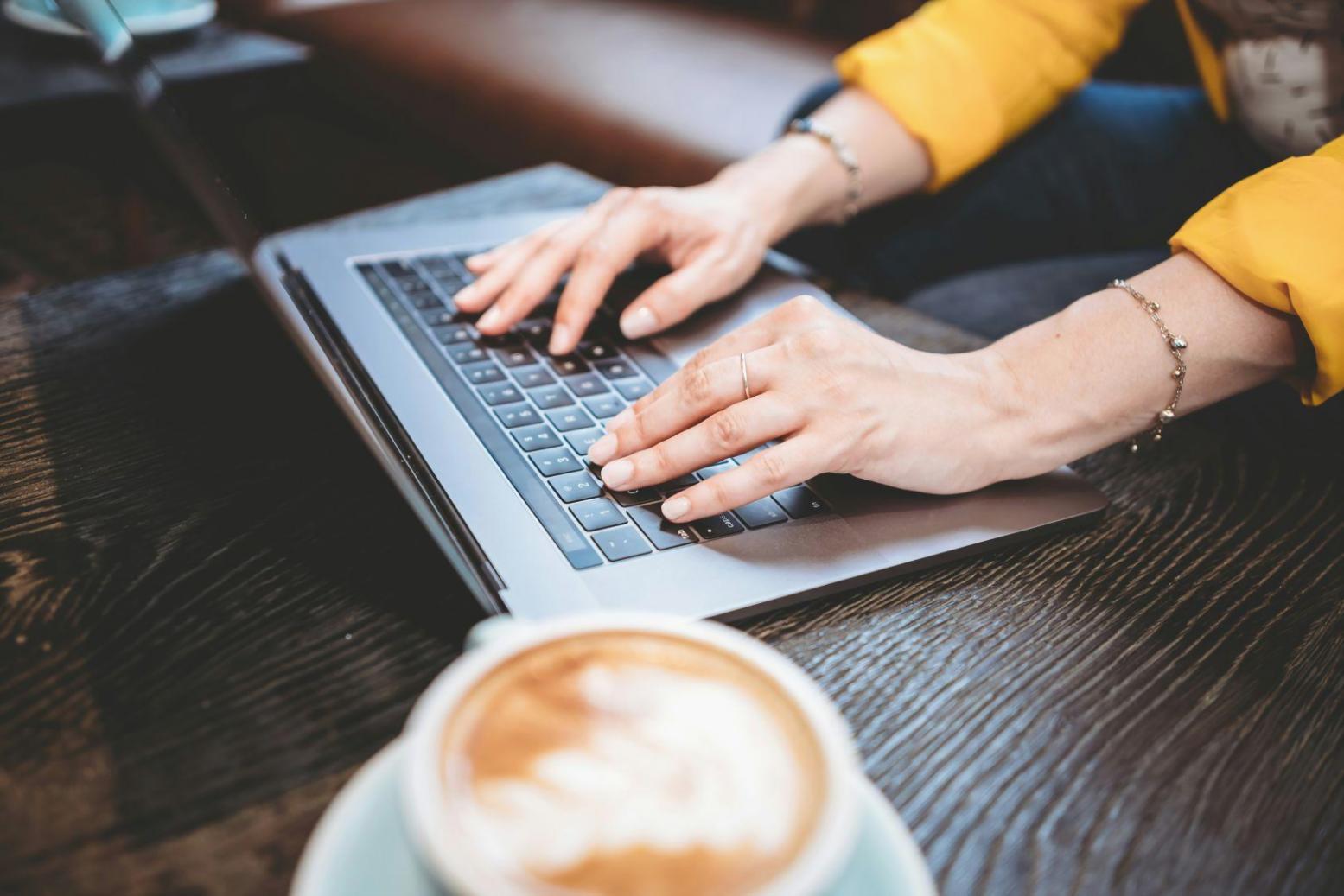 Espace de travail avec analyse financière